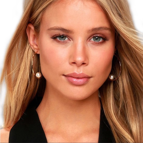 Faux Pearl Hoop Earrings - Picture 3 of 8